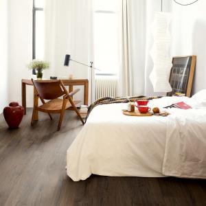 Artisan  Flooring - [Impressive Classic Oak Brown ]